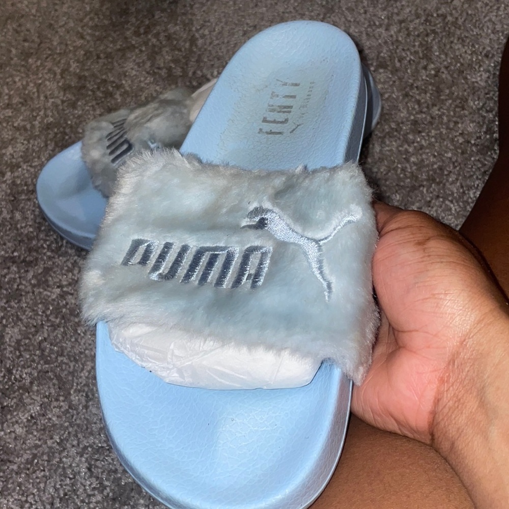 Rihanna Pump Fenty Slides